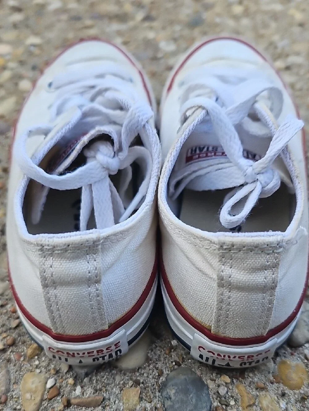 Converse low top